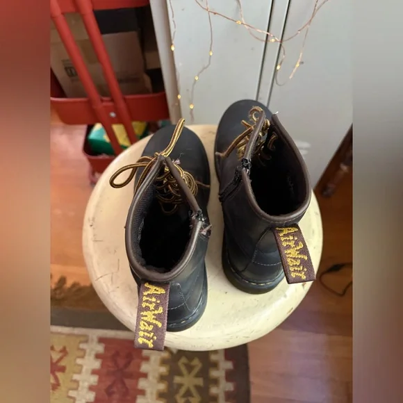 Dr. Martens 1460 8-Eye Boot - Big Kid 5M - Picture 11 of 16